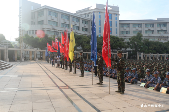 C:\Users\Administrator\Desktop\新建文件夹\军旅生活正式开启,海大精神再度传承\2.png C:\Users\Administrator\Desktop\新建文件夹\军旅生活正式开启,海大精神再度传承\2.png