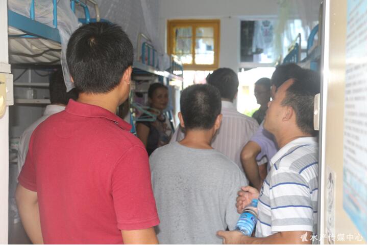 E:\威廉中国\水产传媒中心\2016级相关报道\春风化雨 精准走心\4.jpg